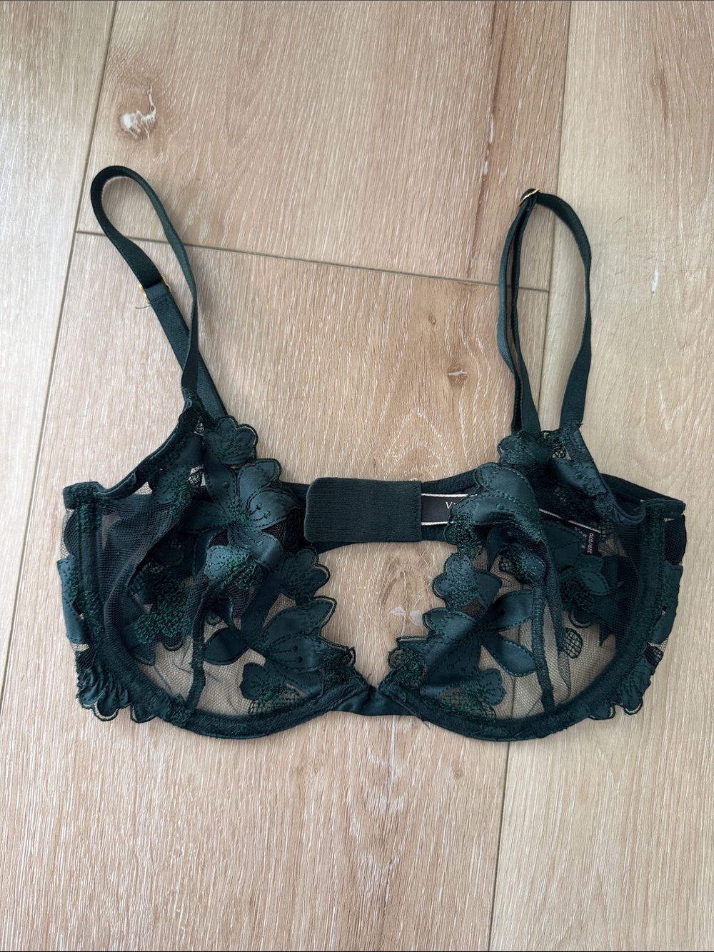 Rare Victoria’s Secret Sheer Floral Embroidered Underwire Bra — Deep Green 32D